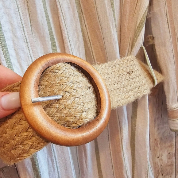 Sweet Wanderer Women's tunic with belt - Picture 4 of 9